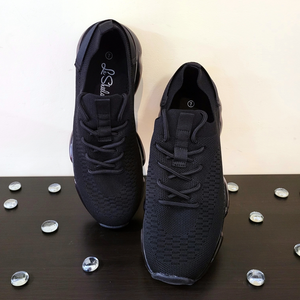 La Sheelah Black Tennis Shoes - Picture 2 of 4